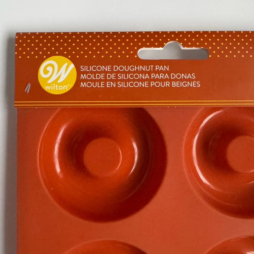 NEW Wilton Donut Mold Silicone Pan - Picture 3 of 3
